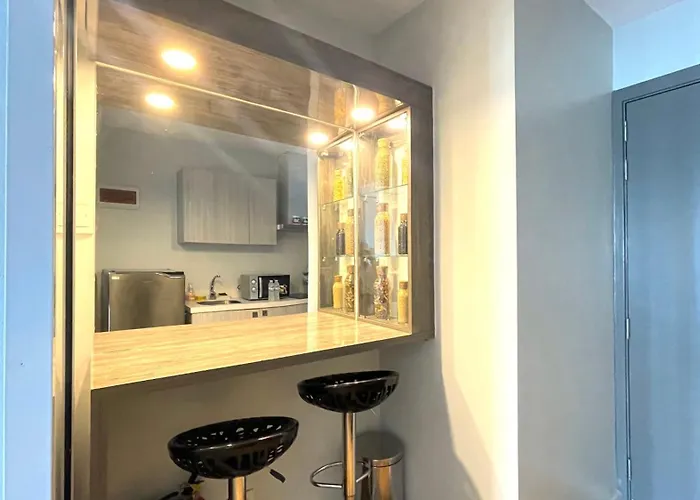 Staycation At Acqua Residences, Iguazu Tower Apartment Manila